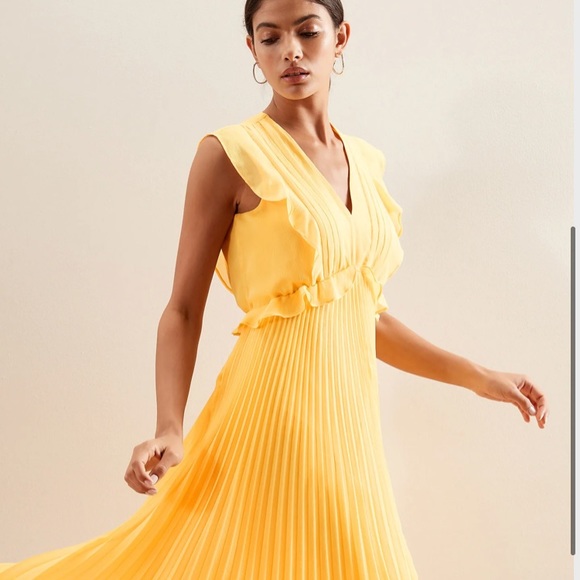 Banana Republic Flutter Sleeve Midi 